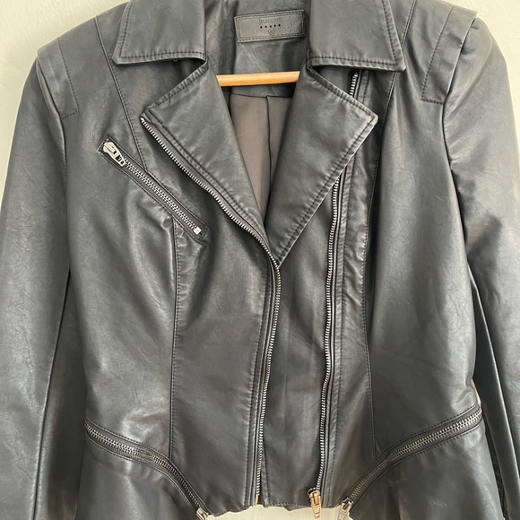 BLANK NYC black vegan leather jacket, fitted, size: XS - Picture 6 of 15